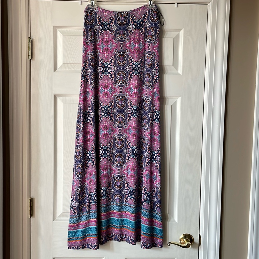 🌺3/$18 Sale Cynthia Rowley Pink and Blue Maxi Skirt